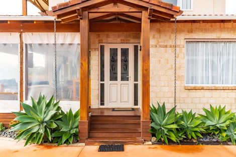 Photo of property in 141 Marsden Bay Drive, One Tree Point, 0118