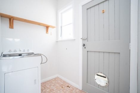 Photo of property in 6 Rangiora Avenue, Roslyn, Palmerston North, 4414