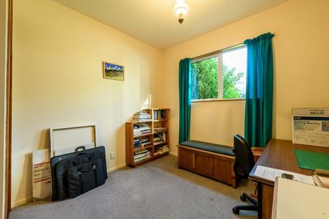 Photo of property in 12 Matai Place, Waikawa, Picton, 7220