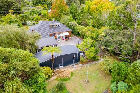 Photo of property in 6 Chatsworth Road, Silverstream, Upper Hutt, 5019