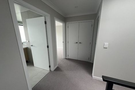 Photo of property in 21 Koura Drive, Red Beach, 0932