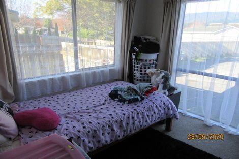 Photo of property in 31 Delaware Grove, Totara Park, Upper Hutt, 5018