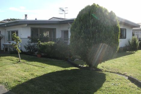 Photo of property in 16 Reeve Street, Foxton, 4814