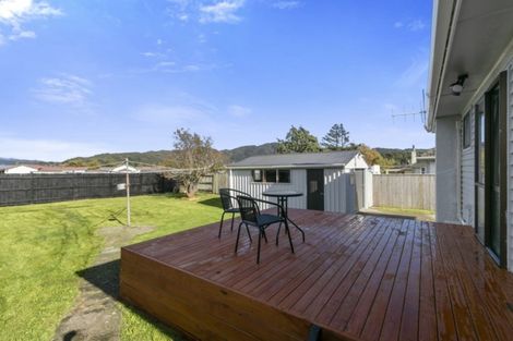 Photo of property in 9 Mckay Street, Wainuiomata, Lower Hutt, 5014