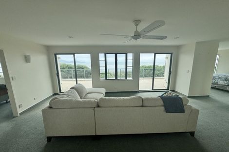 Photo of property in 69 Field Way, Waikanae Beach, Waikanae, 5036