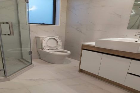 Photo of property in 9a Gossamer Drive, Pakuranga Heights, Auckland, 2010