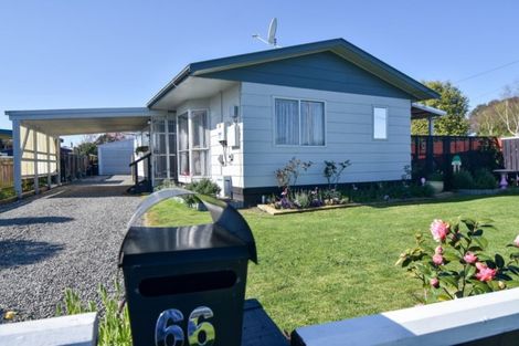 Photo of property in 66 Victoria Street, Carterton, 5713