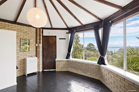 Photo of property in 7a Tinopai Road, Titirangi, Auckland, 0604