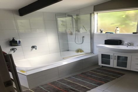 Photo of property in 43b Swann Beach Road, Stanmore Bay, Whangaparaoa, 0932