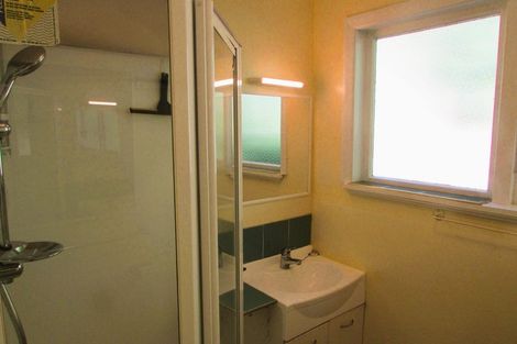 Photo of property in 22 Chester Road, Tawa, Wellington, 5028