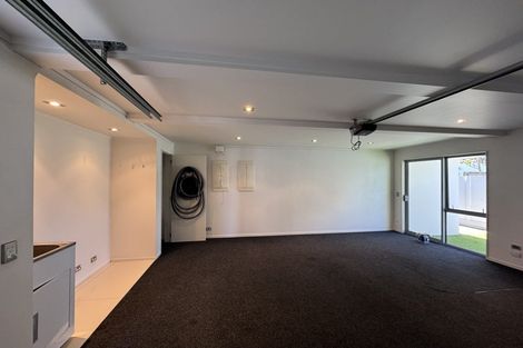 Photo of property in 16 Bucklands Beach Road, Bucklands Beach, Auckland, 2012