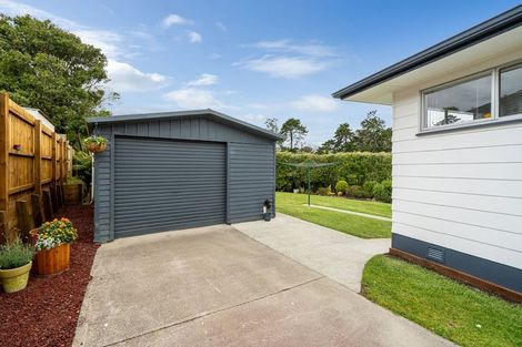 Photo of property in 44 Gladys Avenue, Glenfield, Auckland, 0629