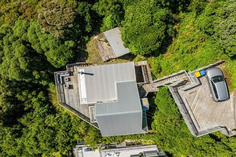 Photo of property in 105 Cluny Road, Plimmerton, Porirua, 5026