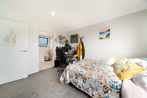 Photo of property in 3/137 View Road, Sunnyvale, Auckland, 0612