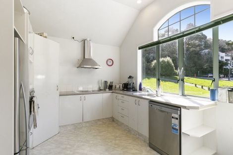 Photo of property in 93a Kelburn Parade, Kelburn, Wellington, 6012