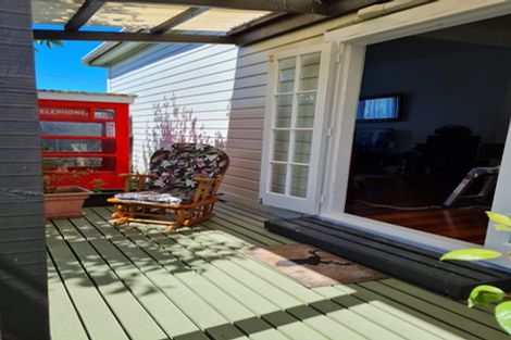 Photo of property in 80-82 Fox Street, Featherston, 5710