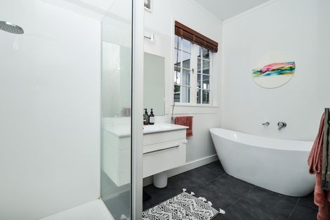 Photo of property in 6 Rata Street, Maeroa, Hamilton, 3200