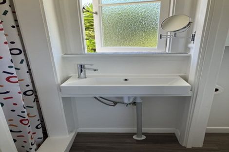 Photo of property in 109 Beachville Road, Redcliffs, Christchurch, 8081