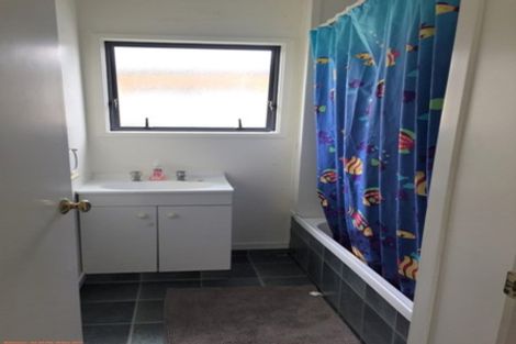 Photo of property in 16 Penney Green, Nawton, Hamilton, 3200