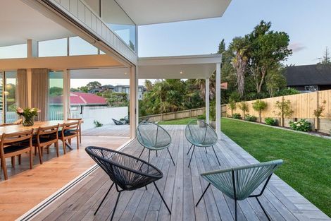 Photo of property in 5 Seaton Road, Murrays Bay, Auckland, 0630