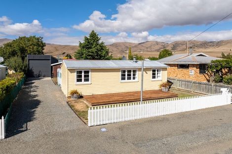 Photo of property in 37 Lindis Crescent, Otematata, 9412