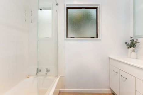 Photo of property in 72 Omapere Street, Whitby, Porirua, 5024