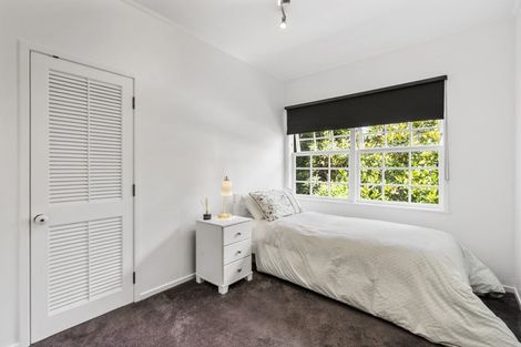 Photo of property in 80 Park Hill Road, Birkenhead, Auckland, 0626
