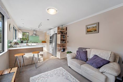 Photo of property in 15 Glenreagh Place, Torbay, Auckland, 0630