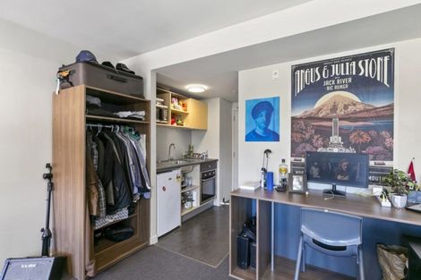 Photo of property in Cube Apartments, 8f/242 Taranaki Street, Mount Cook, Wellington, 6011