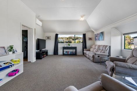 Photo of property in 3 Boundary Road, Waipahihi, Taupo, 3330