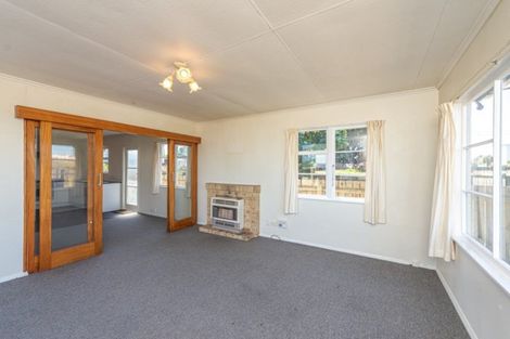 Photo of property in 5 Short Street, Castlecliff, Whanganui, 4501