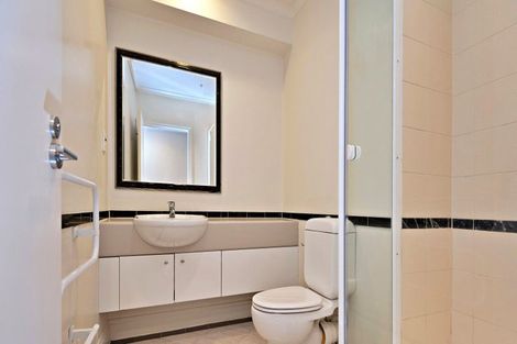 Photo of property in 6 Lancelot Road, Orewa, 0931