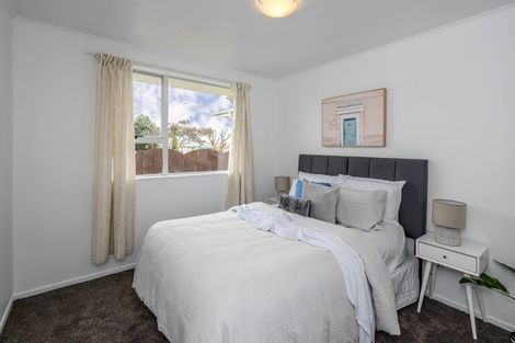Photo of property in 42 Hinemoa Street, Levin, 5510