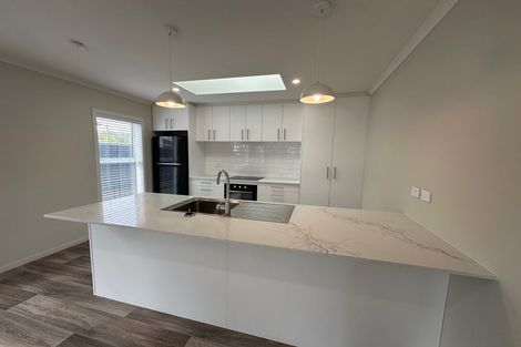 Photo of property in 19 Victoria Street, Carterton, 5713