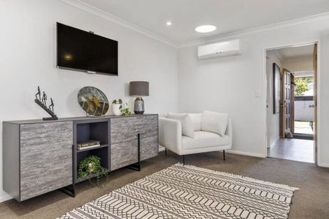 Photo of property in 2 Bannings Way, Hobsonville, Auckland, 0618