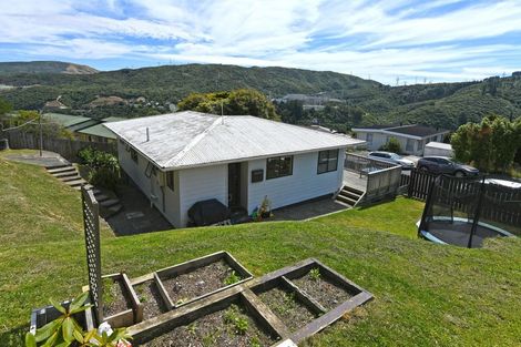 Photo of property in 36 Kingsley Street, Stokes Valley, Lower Hutt, 5019