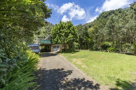 Photo of property in 11 Karekare Road, Karekare, New Lynn, 0772
