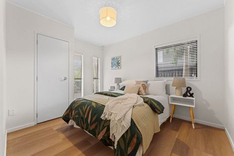 Photo of property in 19 Venus Place, Half Moon Bay, Auckland, 2012