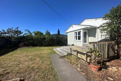 Photo of property in 6 Raines Avenue, Forrest Hill, Auckland, 0620