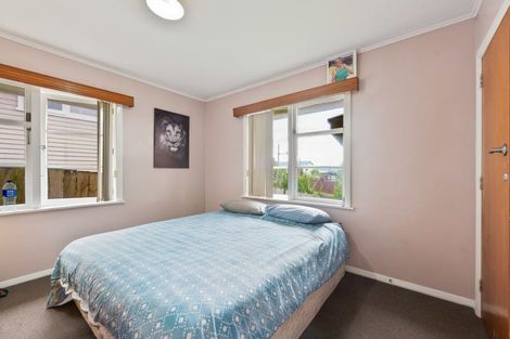 Photo of property in 28 Ellen Street, Manurewa East, Auckland, 2102