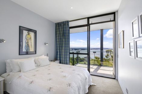 Photo of property in 23a Glendevere Terrace, Redcliffs, Christchurch, 8081
