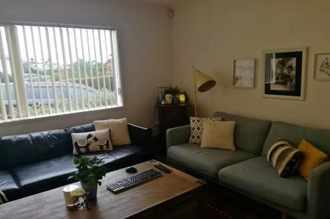 Photo of property in 4 Glenreagh Place, Torbay, Auckland, 0630