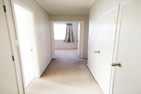 Photo of property in 20a Roberts Road, Te Atatu South, Auckland, 0610