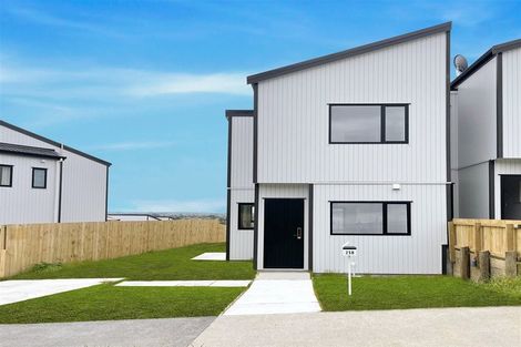 Photo of property in 25b Crestview Rise, Papakura, 2110