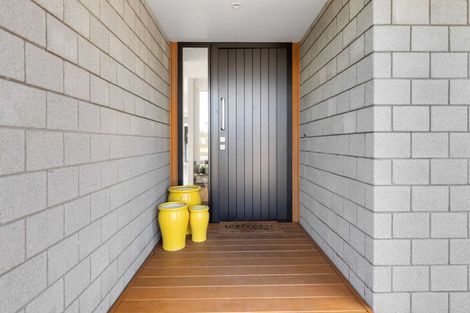 Photo of property in 30 Hayward Place, Ohauiti, Tauranga, 3112