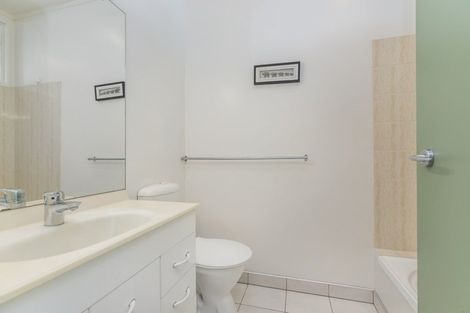 Photo of property in Fernhill Flats, 9/324 The Terrace, Te Aro, Wellington, 6011