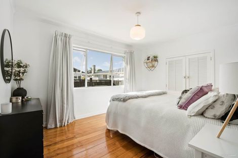 Photo of property in 1/113 Nile Road, Milford, Auckland, 0620