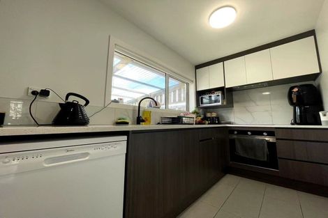 Photo of property in 1/163 Onewa Road, Birkenhead, Auckland, 0626