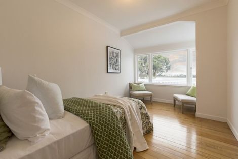 Photo of property in 79 Ferry Parade, Herald Island, Auckland, 0618