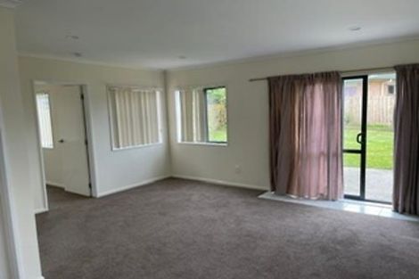 Photo of property in 88 Naylors Drive, Mangere, Auckland, 2022